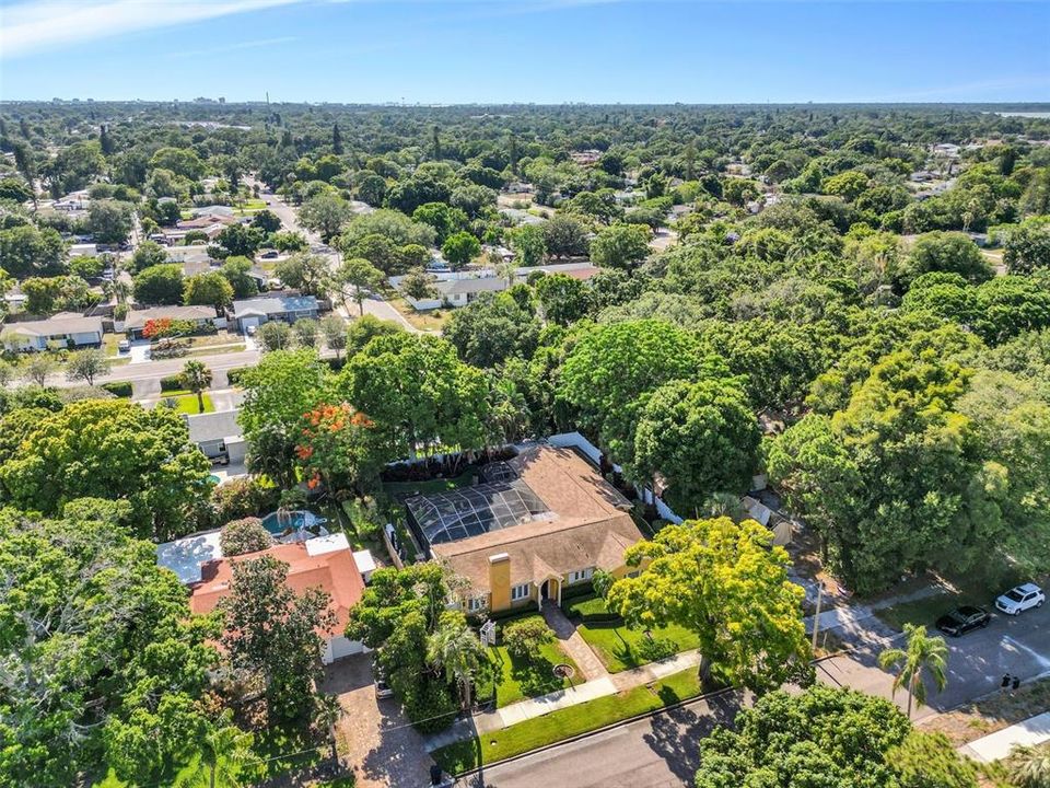 For Sale: $899,900 (3 beds, 2 baths, 2836 Square Feet)