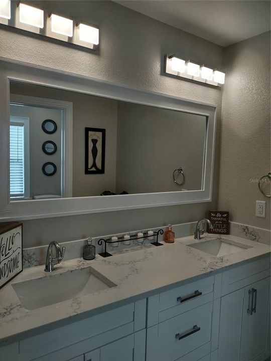 Master Vanity Room