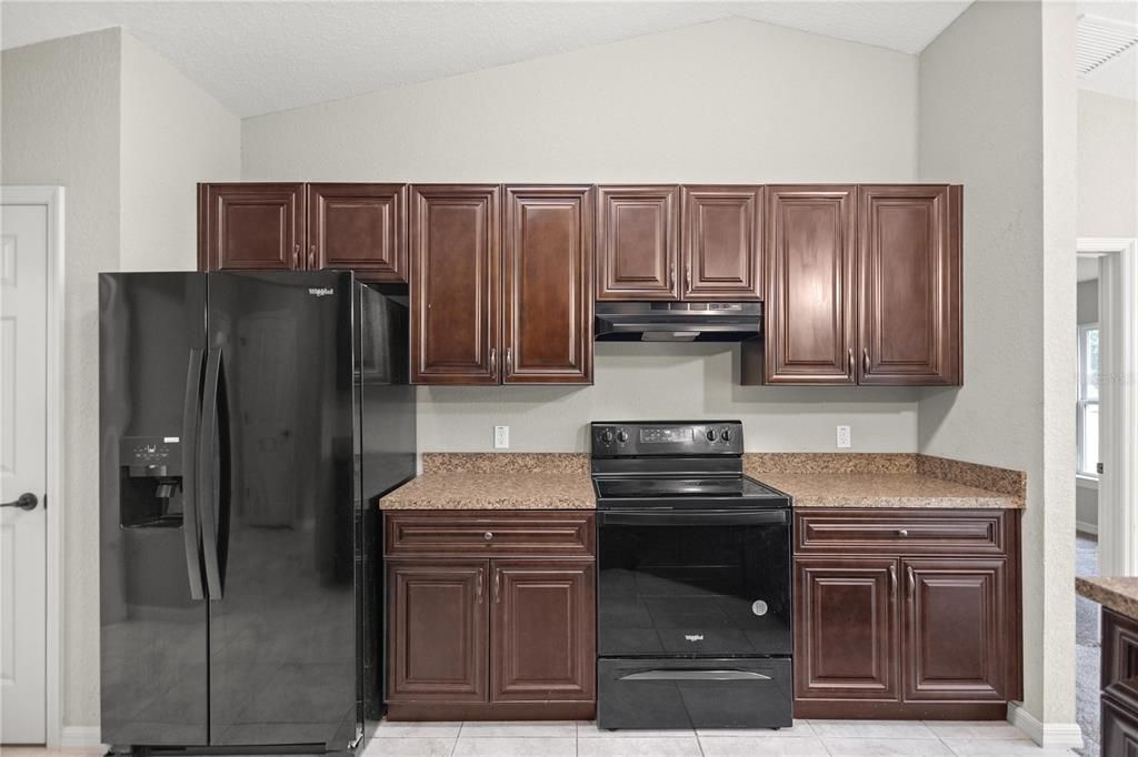 Active With Contract: $279,900 (4 beds, 2 baths, 1752 Square Feet)