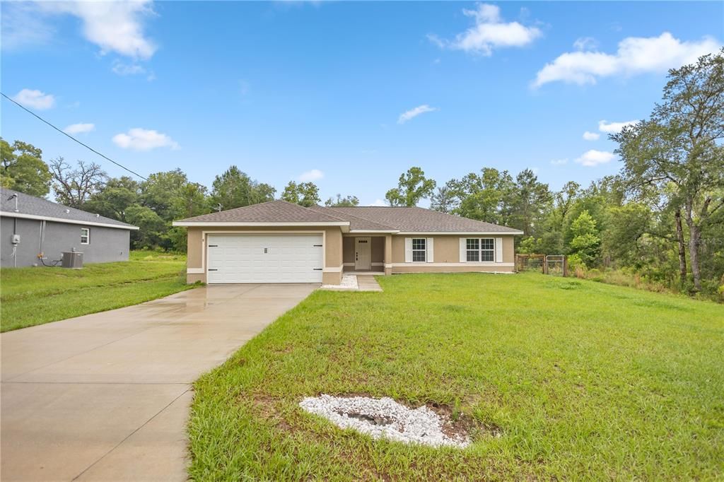 Active With Contract: $279,900 (4 beds, 2 baths, 1752 Square Feet)