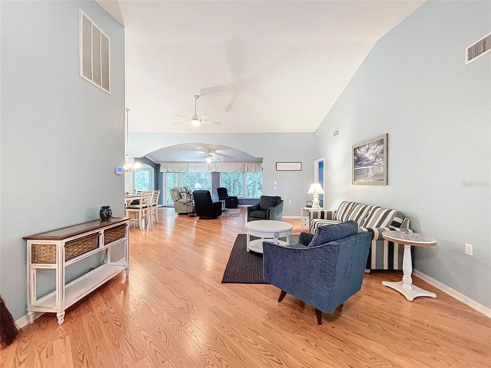 Active With Contract: $364,900 (2 beds, 2 baths, 1871 Square Feet)