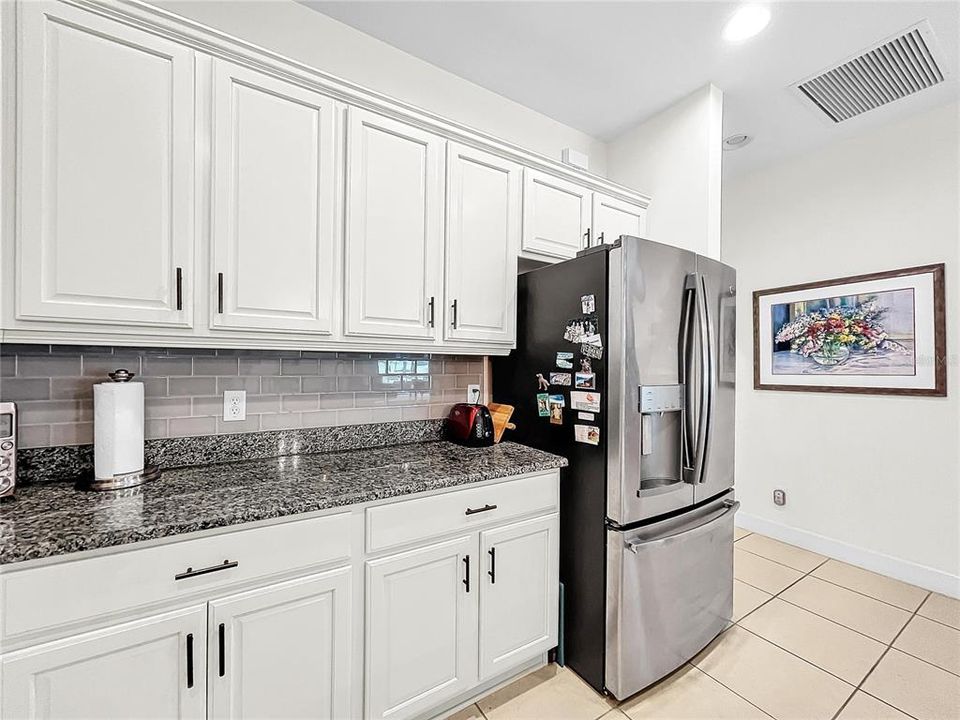 For Sale: $392,500 (3 beds, 2 baths, 1568 Square Feet)