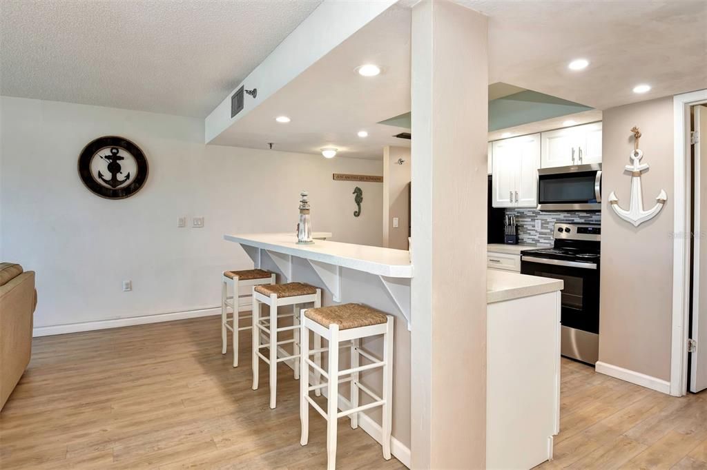For Sale: $549,000 (2 beds, 2 baths, 1495 Square Feet)