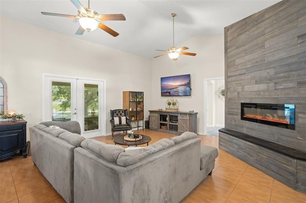 Active With Contract: $440,000 (4 beds, 2 baths, 1879 Square Feet)