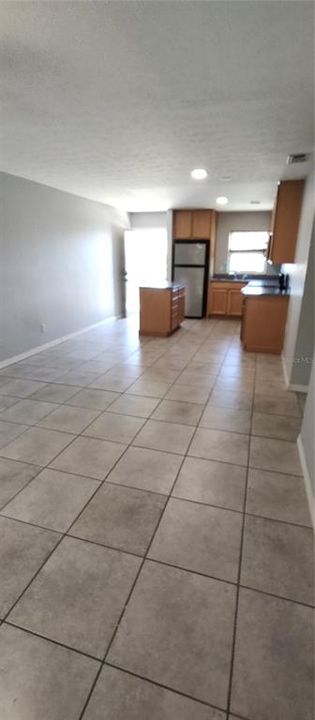 For Rent: $1,525 (2 beds, 1 baths, 800 Square Feet)