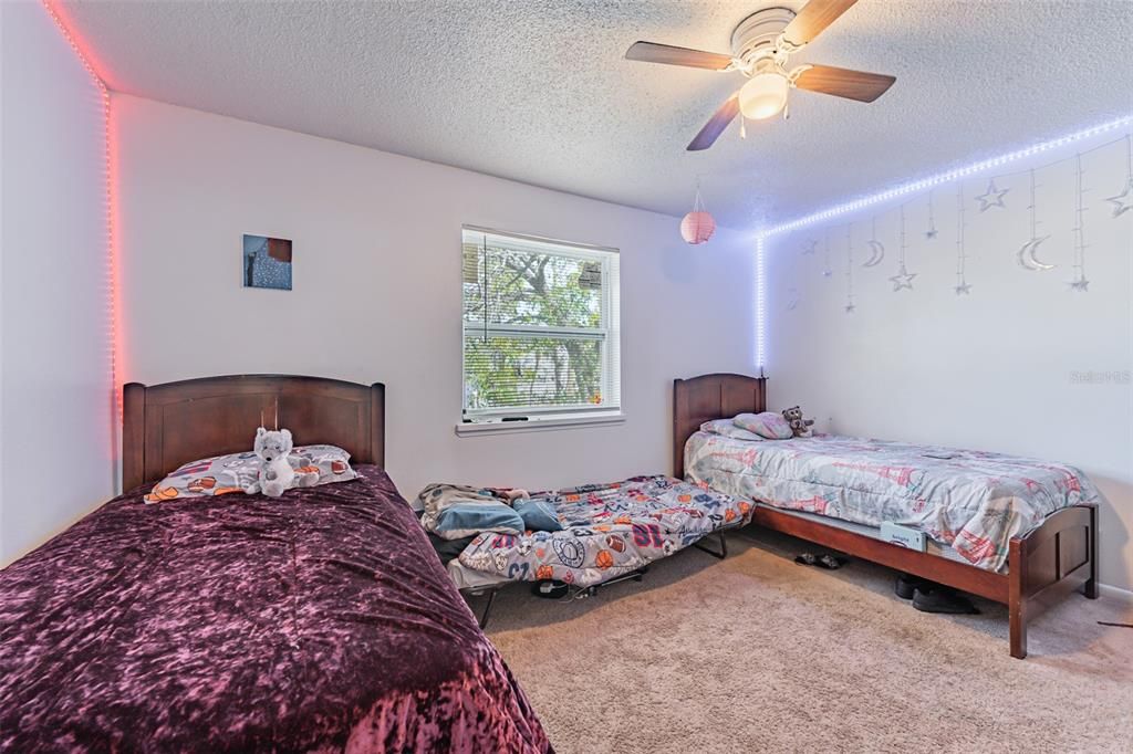 For Sale: $180,000 (2 beds, 2 baths, 1138 Square Feet)