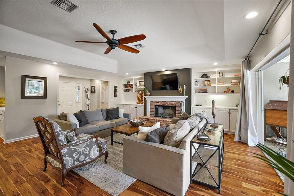 Active With Contract: $835,000 (5 beds, 2 baths, 3212 Square Feet)