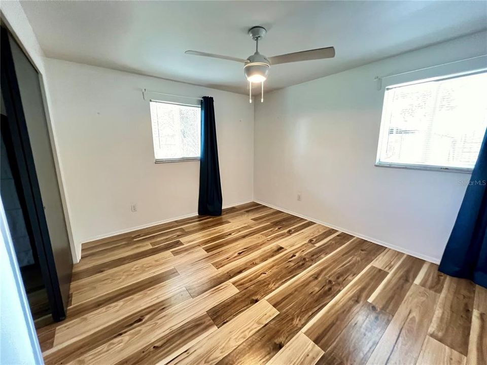 For Rent: $2,000 (2 beds, 1 baths, 807 Square Feet)