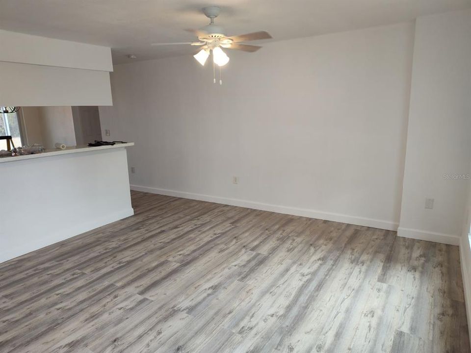 For Rent: $1,900 (2 beds, 2 baths, 976 Square Feet)