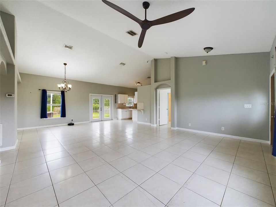 Active With Contract: $329,900 (4 beds, 2 baths, 1536 Square Feet)