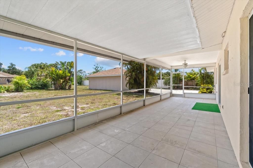 Enclosed, covered and screened lanai