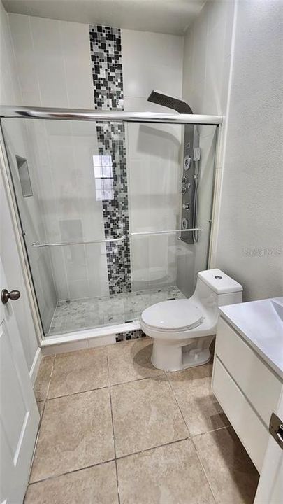 2nd bathroom