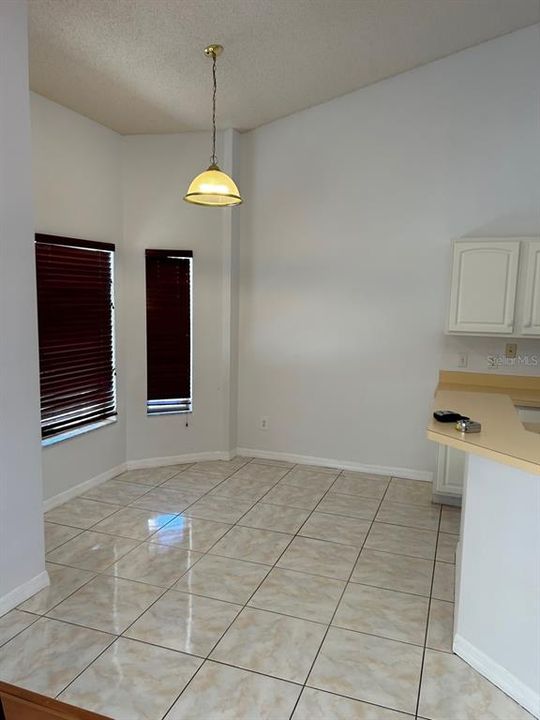 Recently Rented: $2,464 (3 beds, 2 baths, 1651 Square Feet)