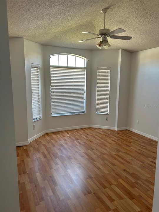 Recently Rented: $2,464 (3 beds, 2 baths, 1651 Square Feet)