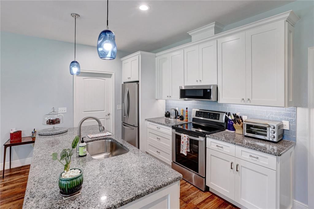 Quality throughout this guest suite kitchen!