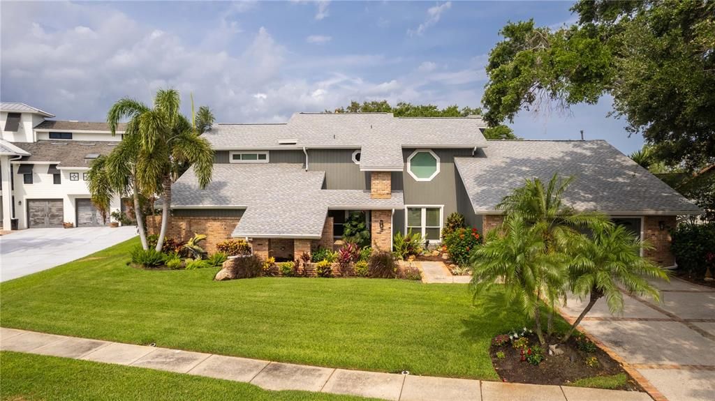 Recently Sold: $1,599,000 (4 beds, 3 baths, 3394 Square Feet)