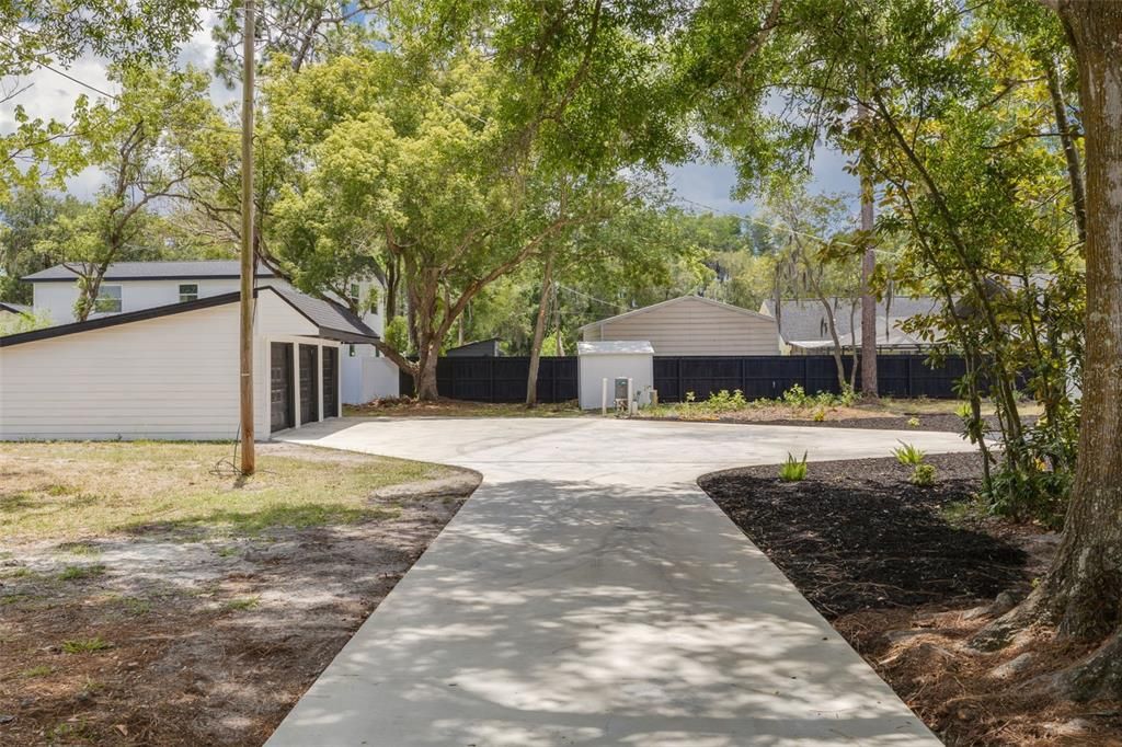 For Sale: $699,900 (3 beds, 2 baths, 1600 Square Feet)