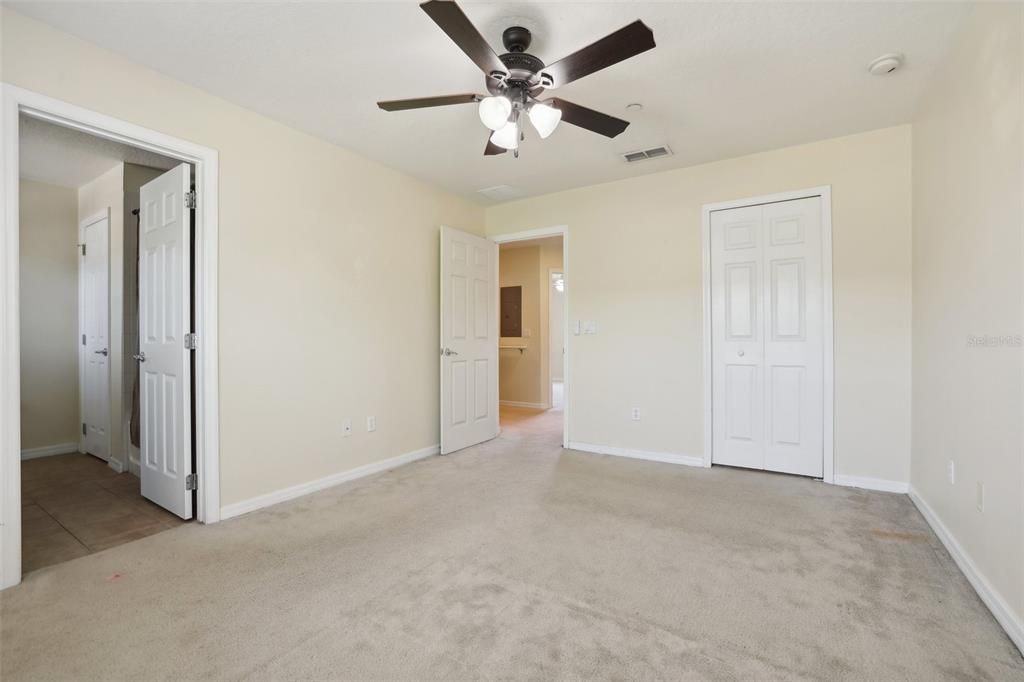 Active With Contract: $399,900 (3 beds, 2 baths, 1348 Square Feet)