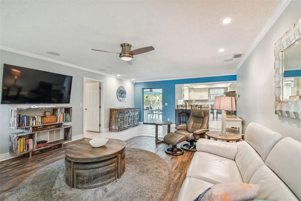 Active With Contract: $635,000 (3 beds, 2 baths, 1835 Square Feet)