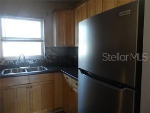 For Rent: $1,600 (2 beds, 1 baths, 968 Square Feet)