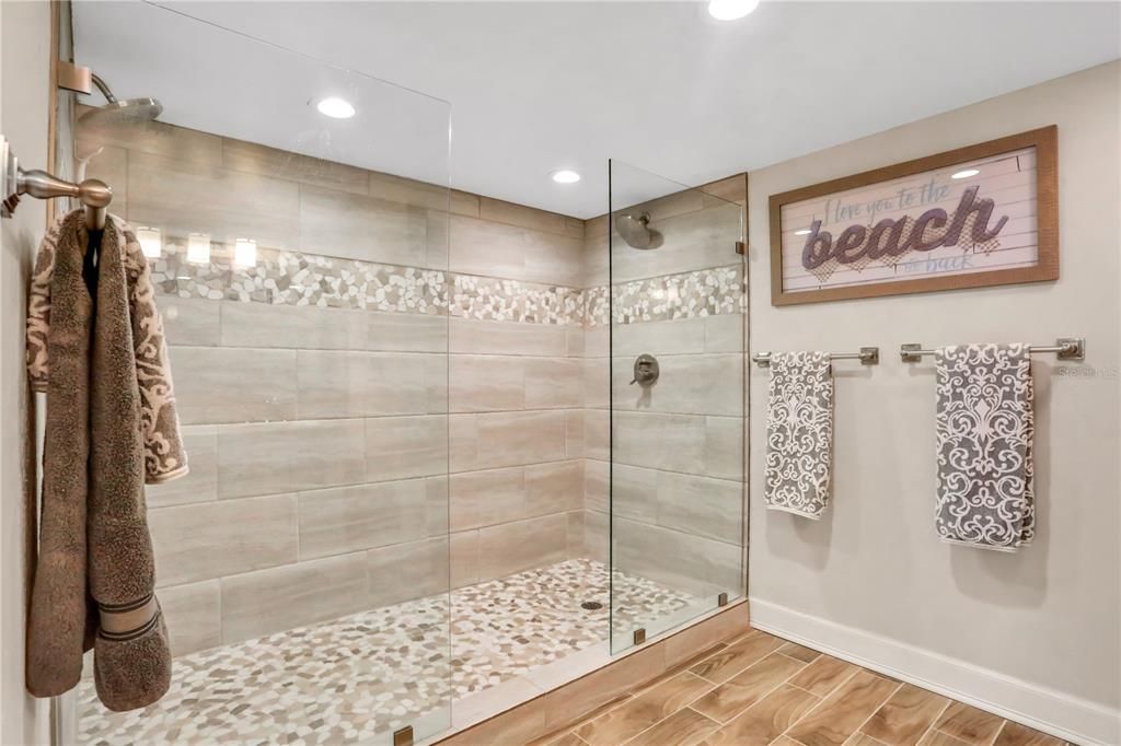 待售: $510,000 (2 贝兹, 2 浴室, 1384 平方英尺)