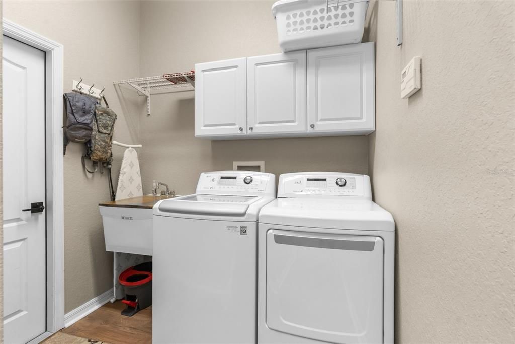 Laundry room with propane or electric dryer hookup.