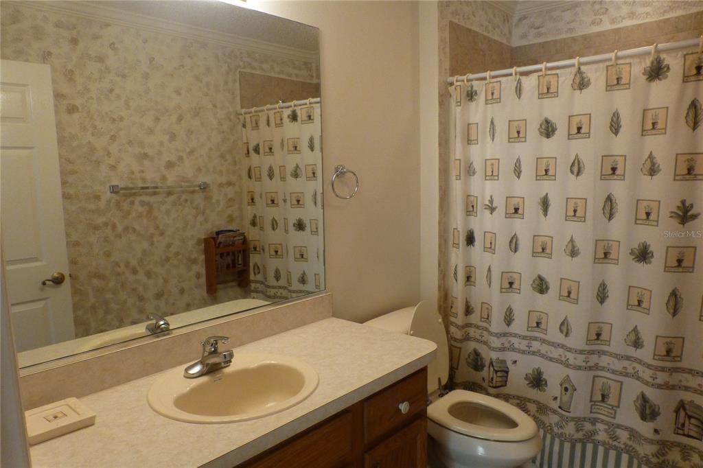 出租: $2,050 (2 贝兹, 2 浴室, 1576 平方英尺)