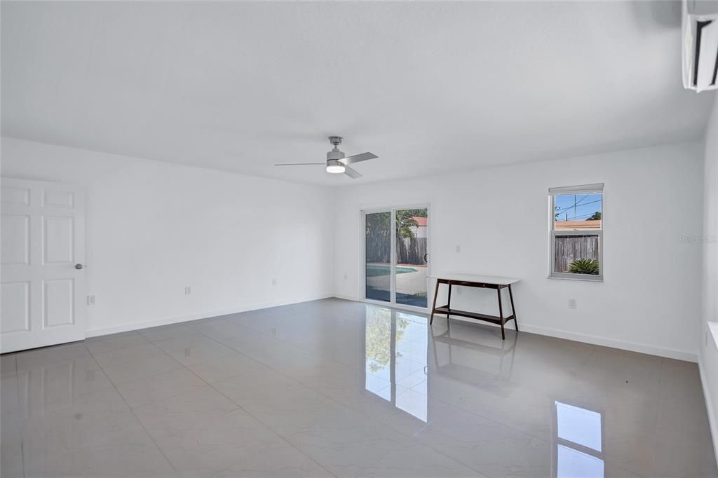 Active With Contract: $449,000 (3 beds, 2 baths, 1576 Square Feet)