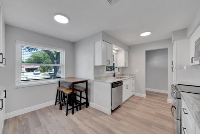 For Sale: $430,000 (3 beds, 2 baths, 1414 Square Feet)