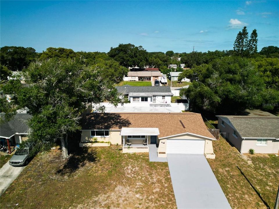 Active With Contract: $325,500 (3 beds, 2 baths, 1672 Square Feet)