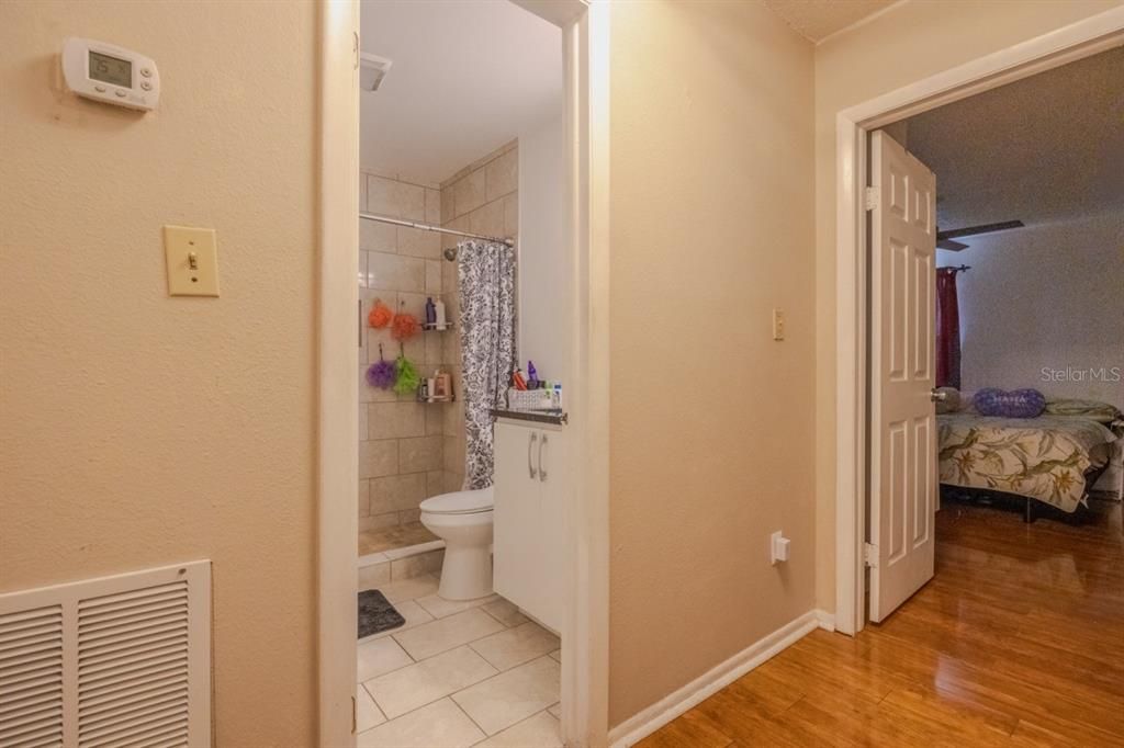 Active With Contract: $175,000 (2 beds, 1 baths, 1268 Square Feet)
