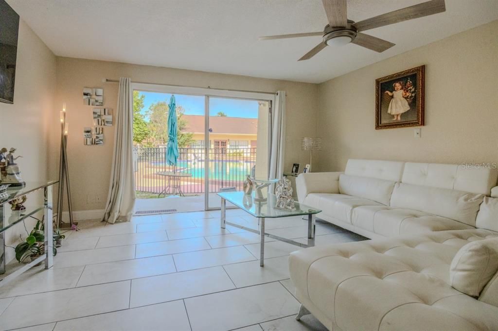 Active With Contract: $175,000 (2 beds, 1 baths, 1268 Square Feet)