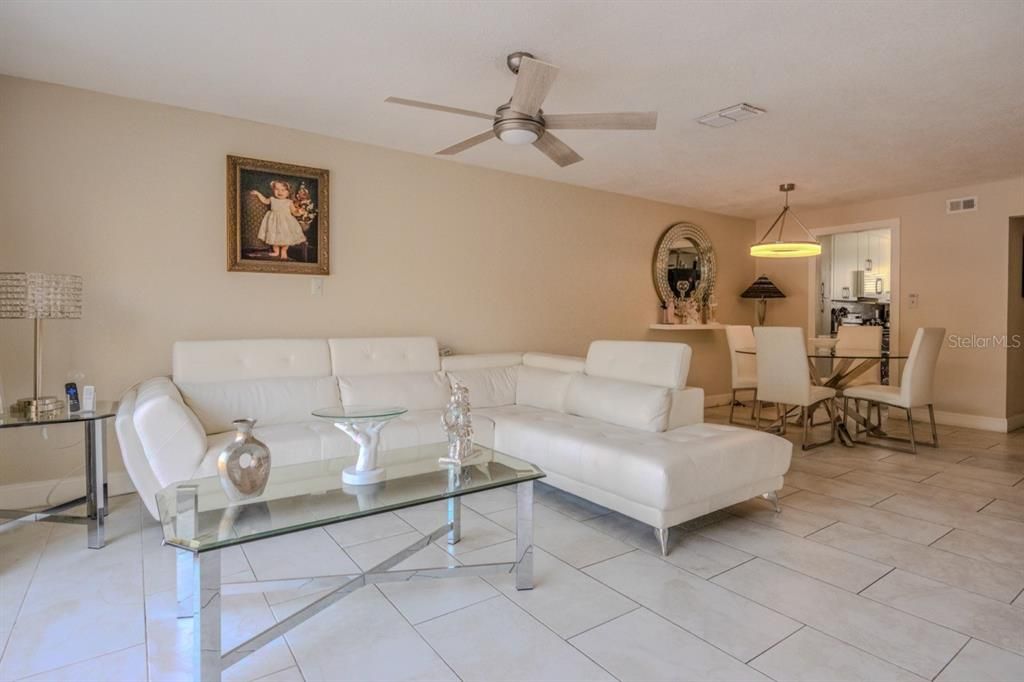 Active With Contract: $175,000 (2 beds, 1 baths, 1268 Square Feet)