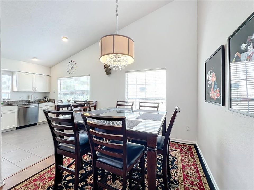 For Sale: $435,000 (3 beds, 2 baths, 1512 Square Feet)