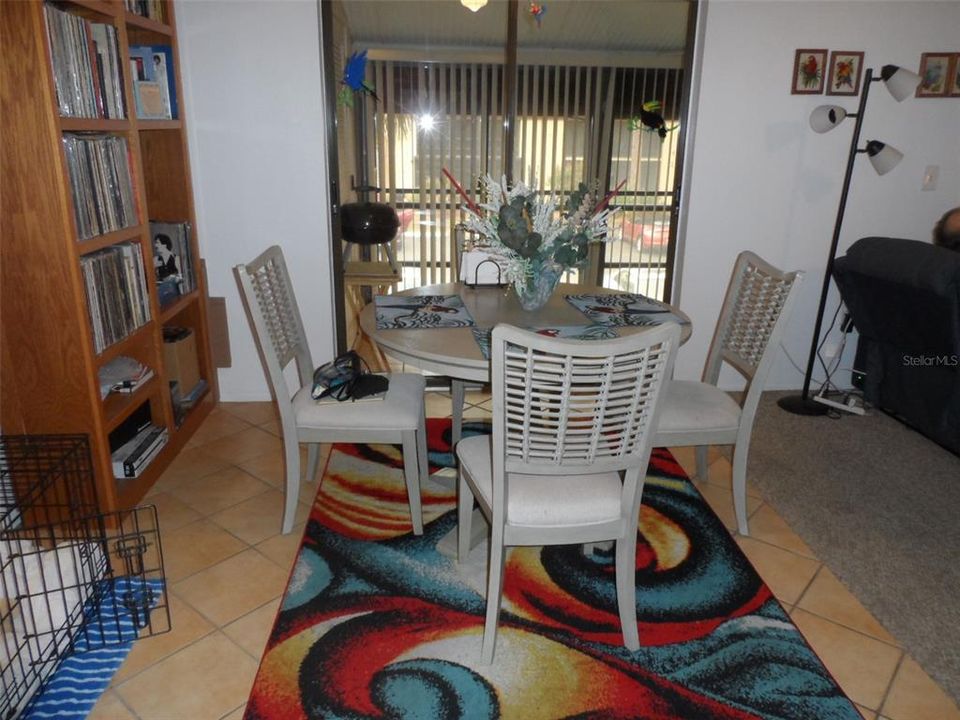 For Sale: $225,900 (2 beds, 2 baths, 1013 Square Feet)