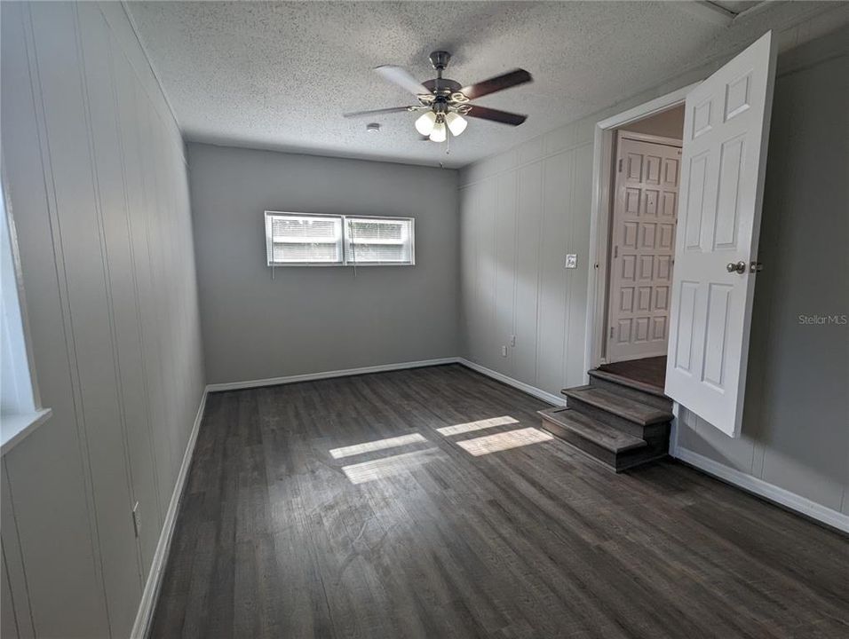 Active With Contract: $2,800 (4 beds, 2 baths, 1292 Square Feet)