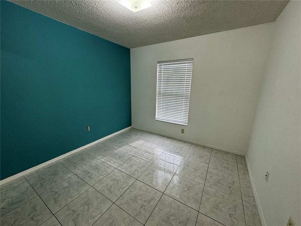 For Rent: $1,900 (3 beds, 2 baths, 1164 Square Feet)
