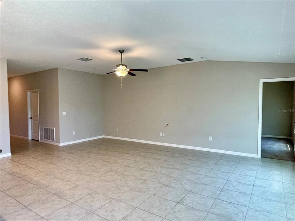 Active With Contract: $2,200 (4 beds, 2 baths, 1935 Square Feet)