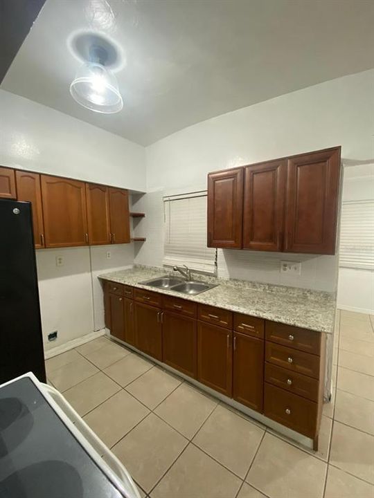 Recently Rented: $1,750 (4 beds, 1 baths, 1148 Square Feet)