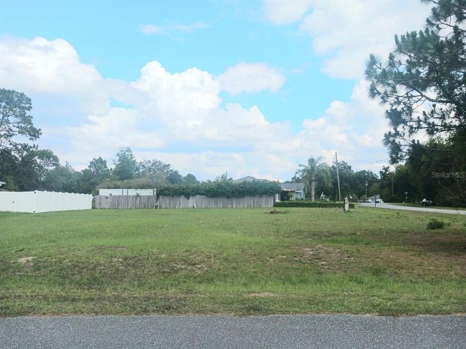 最近售出: $38,000 (0.29 acres)