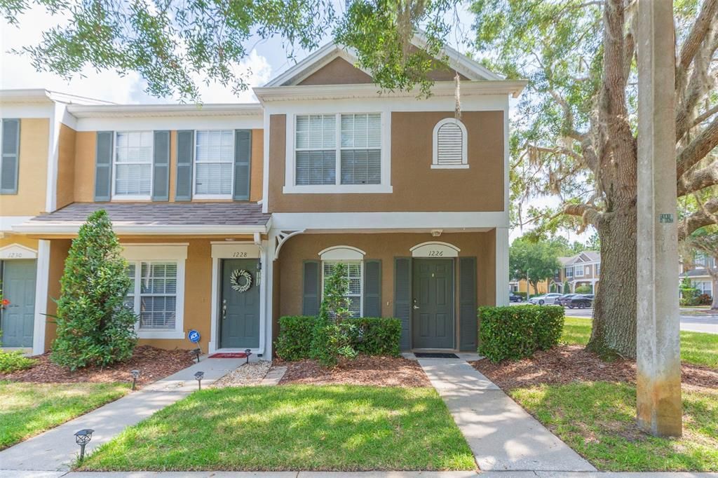 Recently Sold: $215,000 (2 beds, 2 baths, 1184 Square Feet)