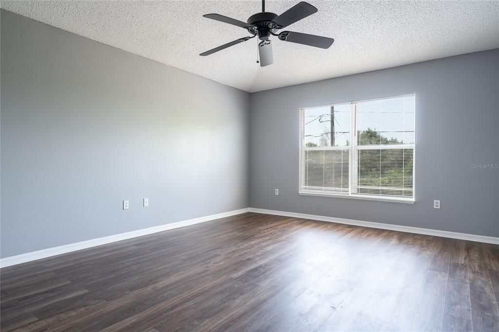 Active With Contract: $2,300 (4 beds, 2 baths, 2222 Square Feet)