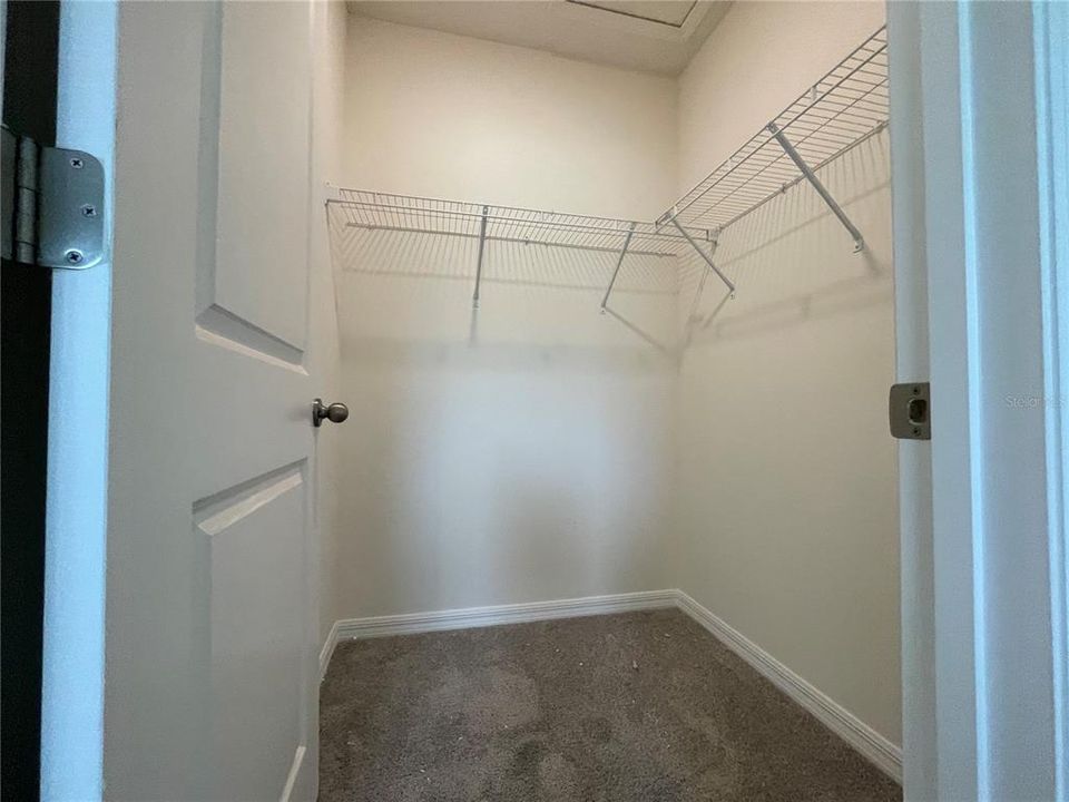 For Rent: $2,100 (3 beds, 2 baths, 1758 Square Feet)