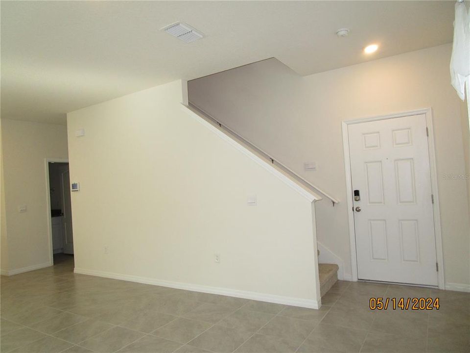 For Rent: $2,490 (3 beds, 2 baths, 1672 Square Feet)