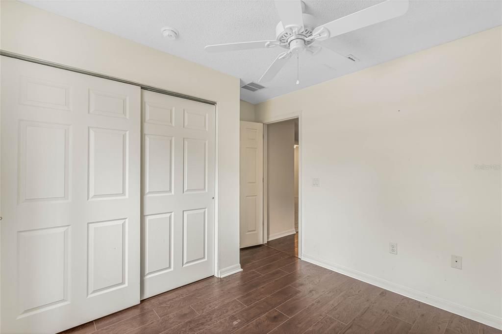 For Sale: $404,000 (3 beds, 2 baths, 1916 Square Feet)