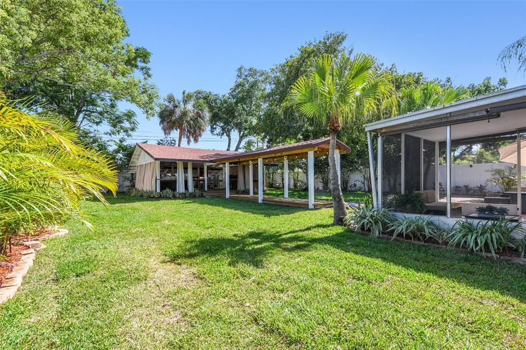 Recently Sold: $600,000 (3 beds, 2 baths, 1375 Square Feet)