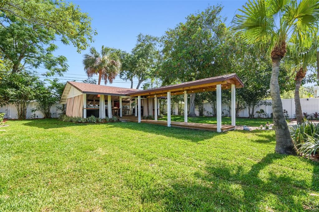 Recently Sold: $600,000 (3 beds, 2 baths, 1375 Square Feet)