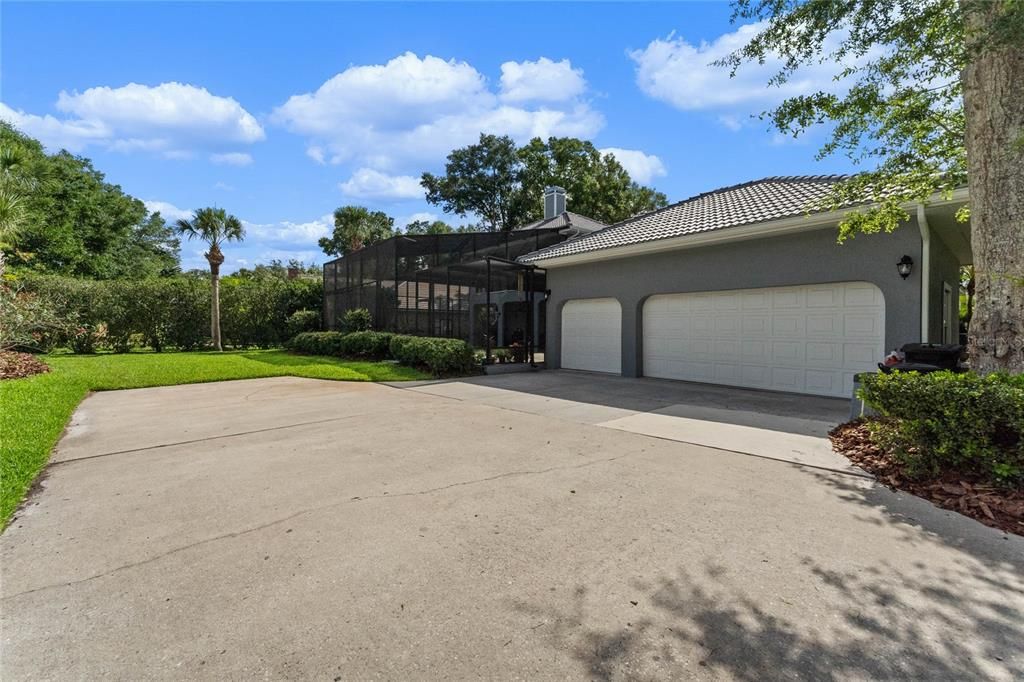 Rear Entry 3 Car Garage