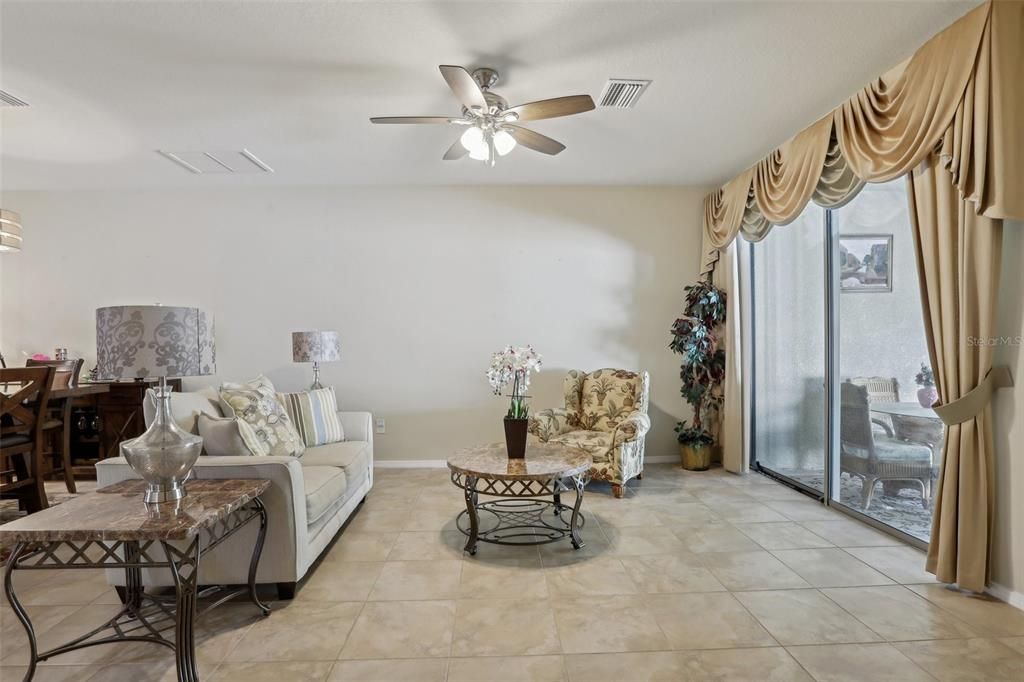 For Sale: $299,000 (2 beds, 2 baths, 1461 Square Feet)