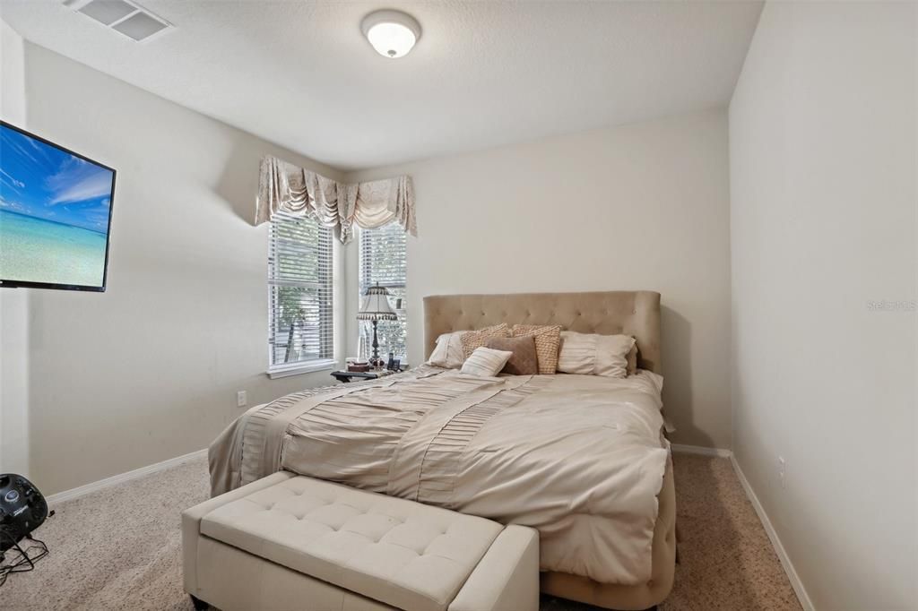 For Sale: $299,000 (2 beds, 2 baths, 1461 Square Feet)